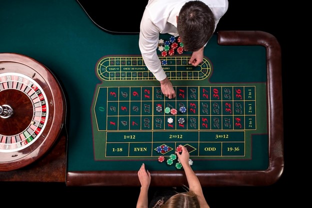 Play roulette games