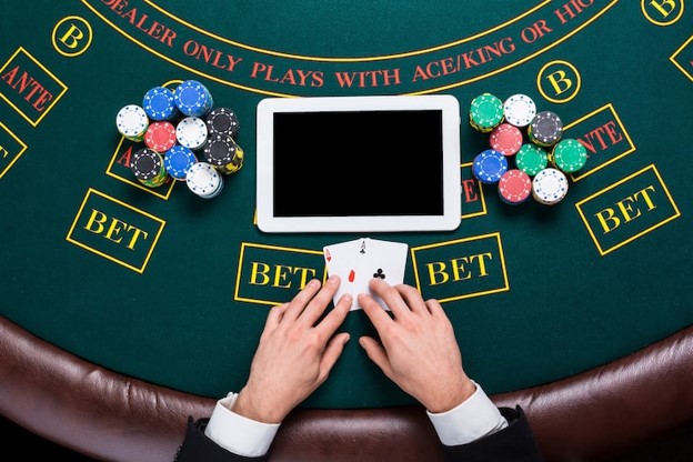 play roulette online